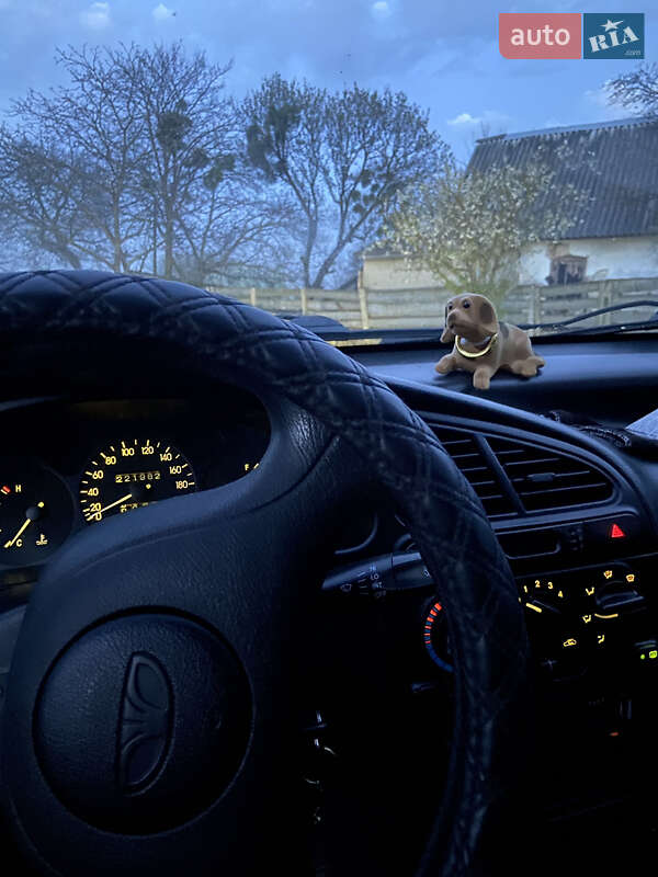 Седан Daewoo Sens 2003 в Кременце