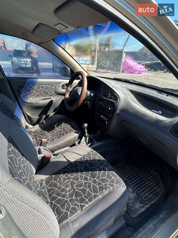 Седан Daewoo Sens 2004 в Полонном