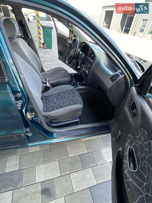Седан Daewoo Sens 2003 в Полтаве