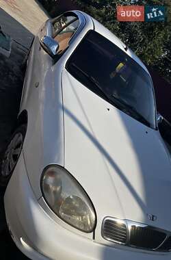 Седан Daewoo Sens 2006 в Тростянце