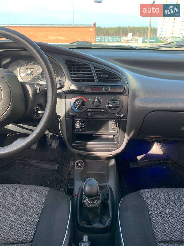 Седан Daewoo Sens 2004 в Києві