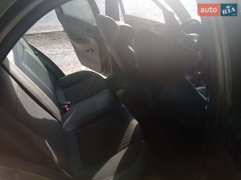Седан Daewoo Sens 2005 в Дніпрі