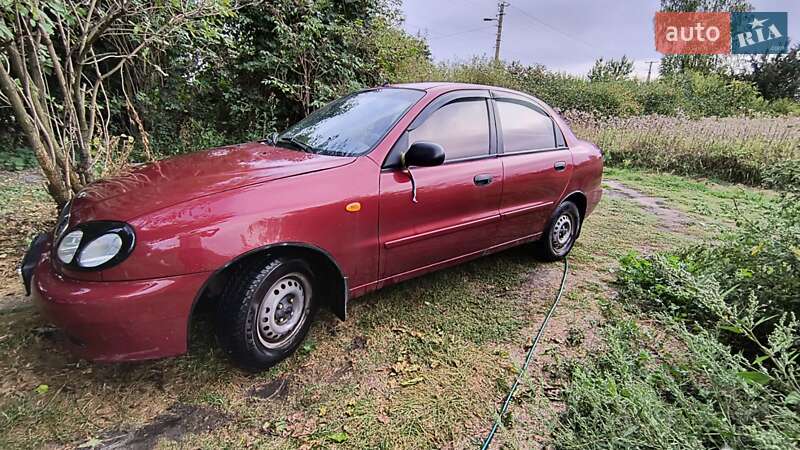 Седан Daewoo Sens 2006 в Ичне