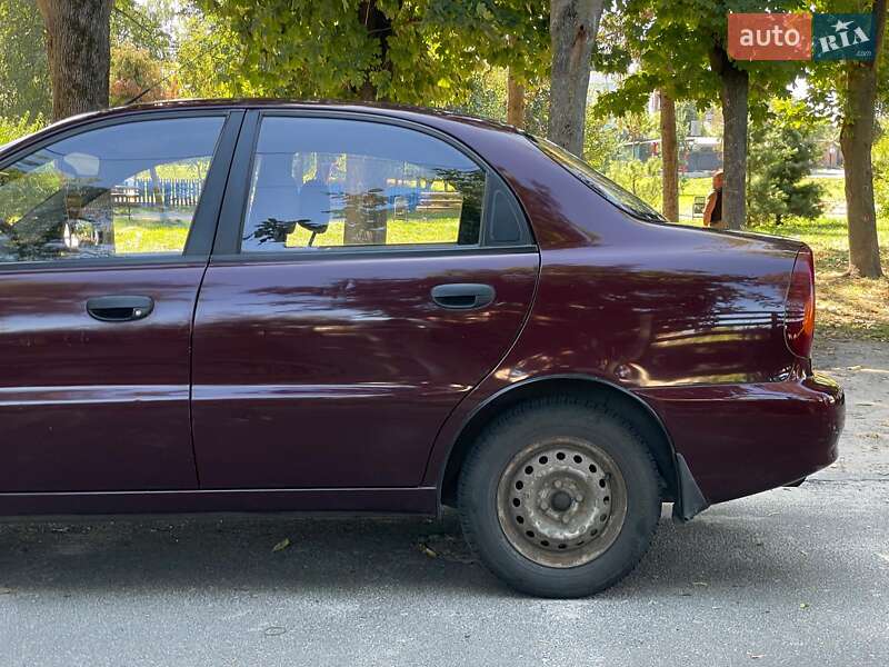 Седан Daewoo Sens 2010 в Киеве