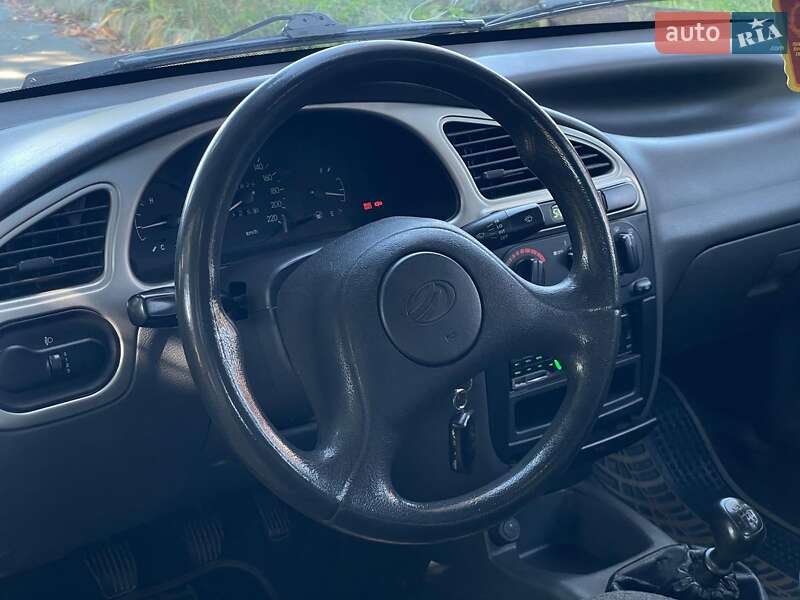 Седан Daewoo Sens 2010 в Киеве