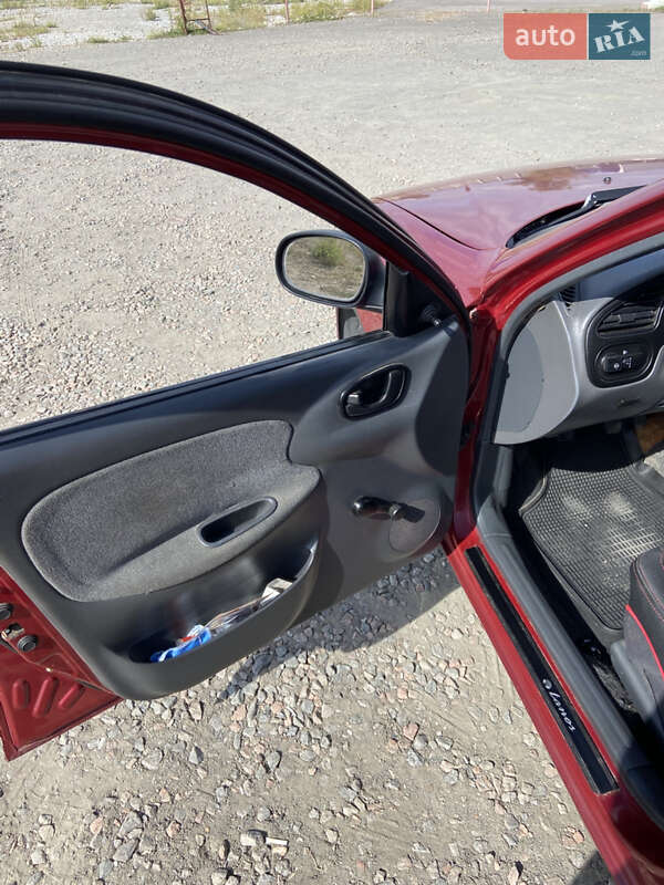 Седан Daewoo Sens 2005 в Днепре