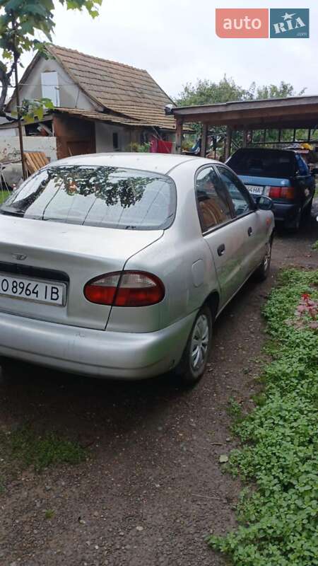 Седан Daewoo Sens 2003 в Берегово