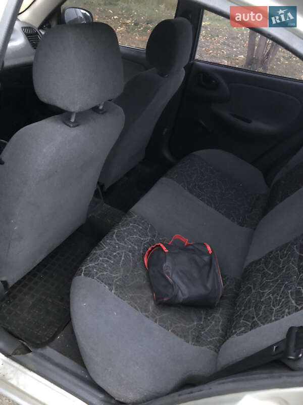 Седан Daewoo Sens 2004 в Харкові