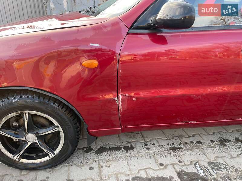 Седан Daewoo Sens 2005 в Черновцах
