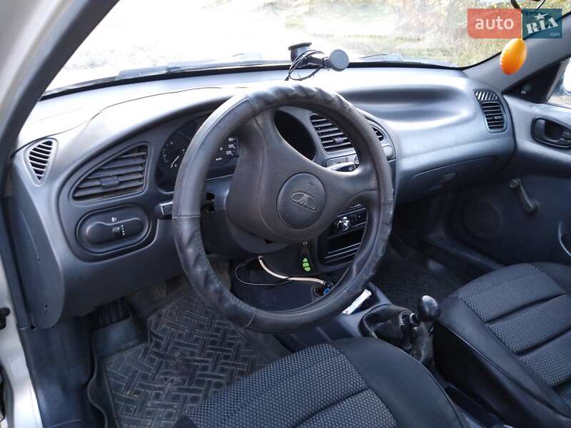 Седан Daewoo Sens 2004 в Миргороде
