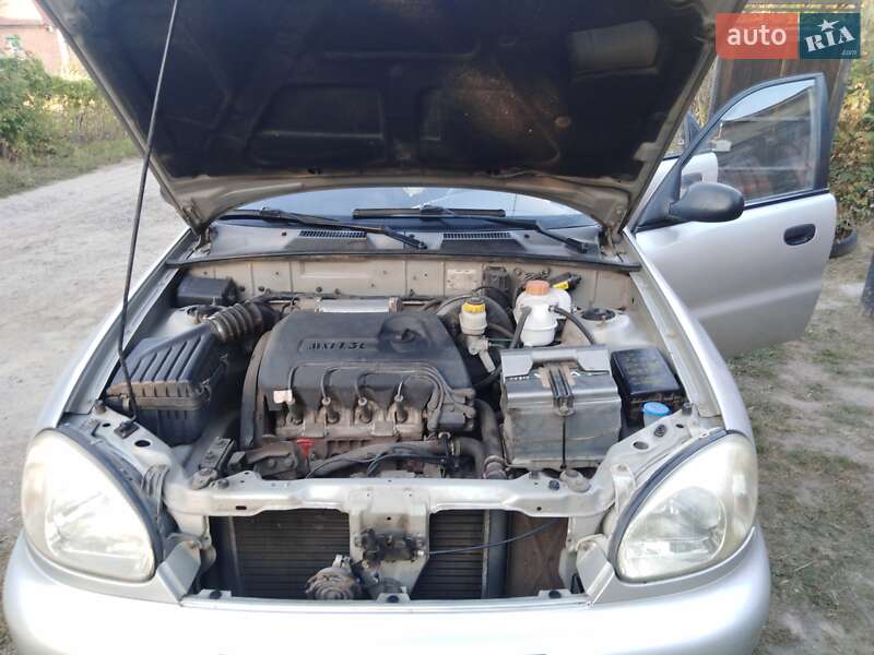 Седан Daewoo Sens 2004 в Миргороде