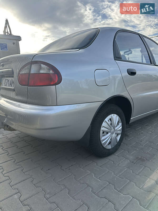 Седан Daewoo Sens 2002 в Кагарлыке