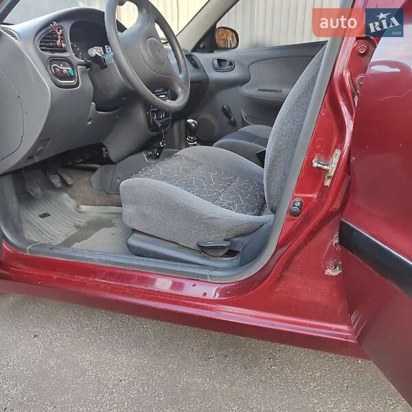 Седан Daewoo Sens 2004 в Харькове