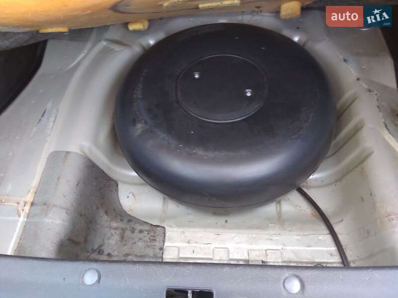 Седан Daewoo Sens 2004 в Запоріжжі