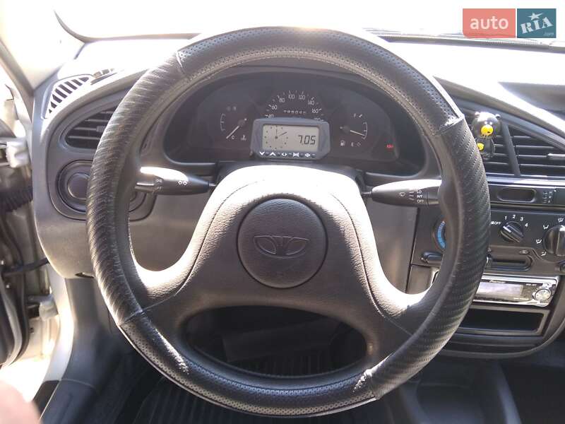 Седан Daewoo Sens 2004 в Запоріжжі
