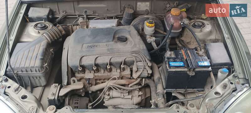 Седан Daewoo Sens 2007 в Сарате