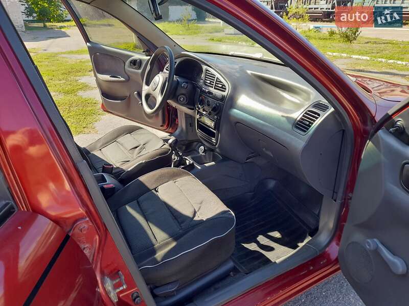 Седан Daewoo Sens 2005 в Запорожье