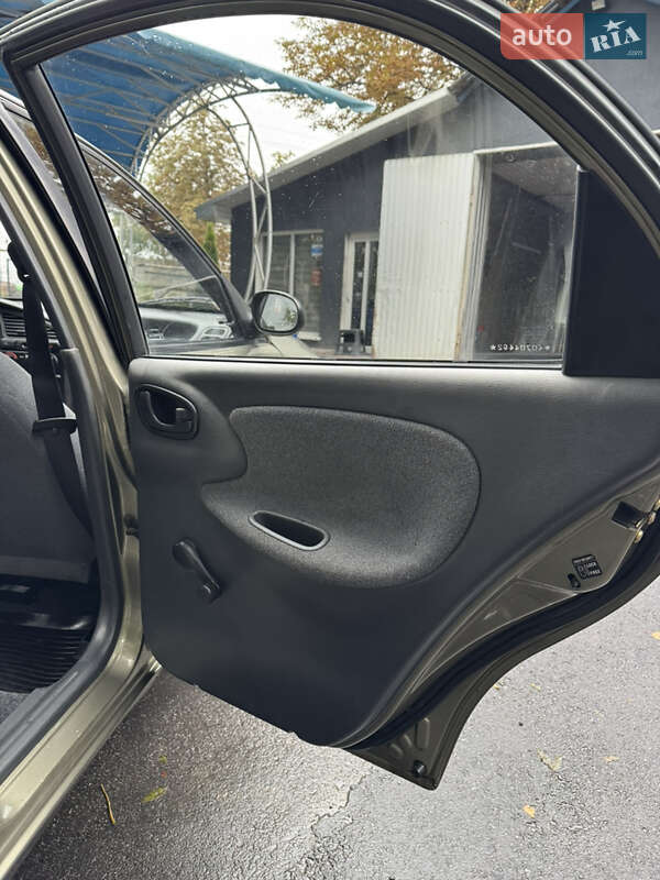 Седан Daewoo Sens 2004 в Жмеринці