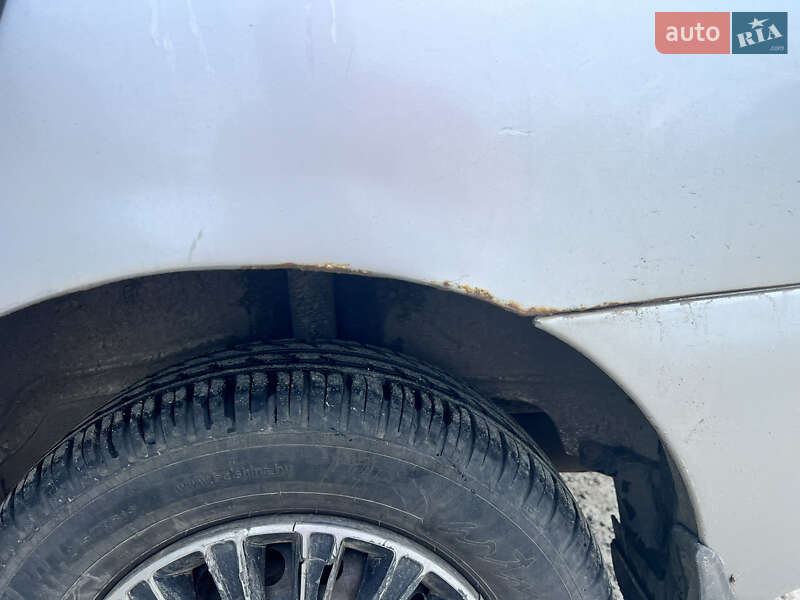 Седан Daewoo Sens 2004 в Чернівцях