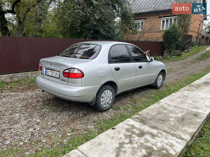 Седан Daewoo Sens 2004 в Беловарцах