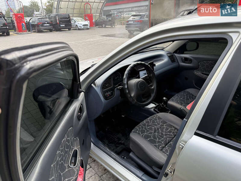 Седан Daewoo Sens 2003 в Киеве