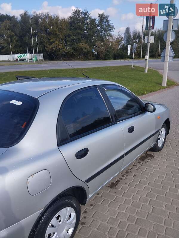 Седан Daewoo Sens 2006 в Мостиске