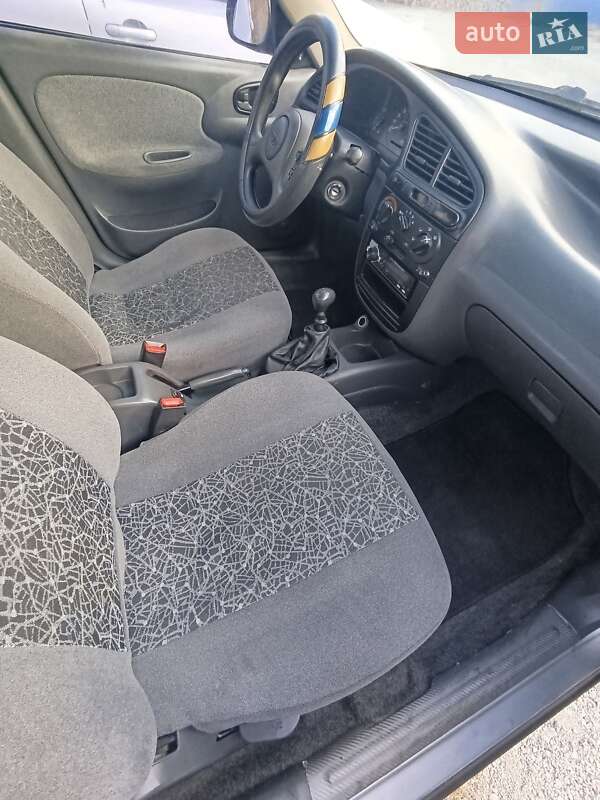 Седан Daewoo Sens 2006 в Дніпрі