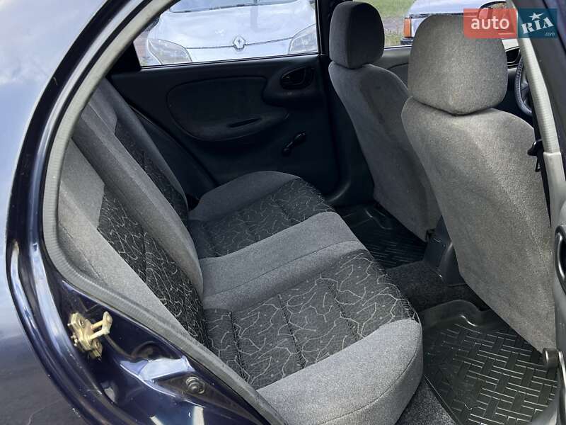 Седан Daewoo Sens 2004 в Шептицькому