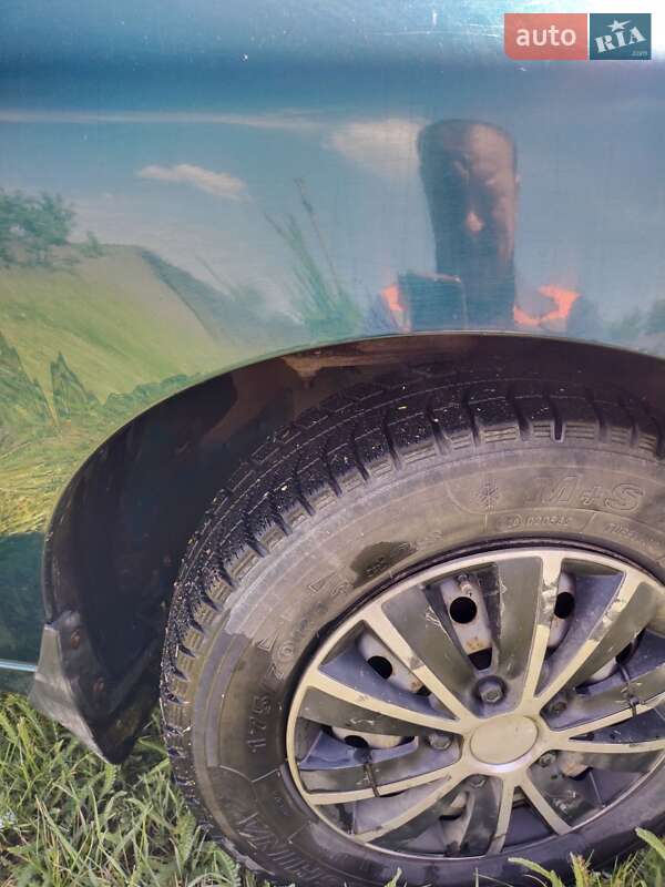 Седан Daewoo Sens 2004 в Помошной