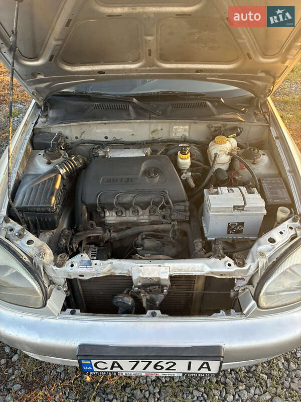 Седан Daewoo Sens 2005 в Умані