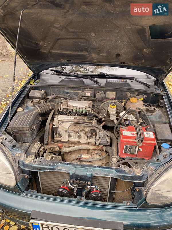 Седан Daewoo Sens 2004 в Тернополі