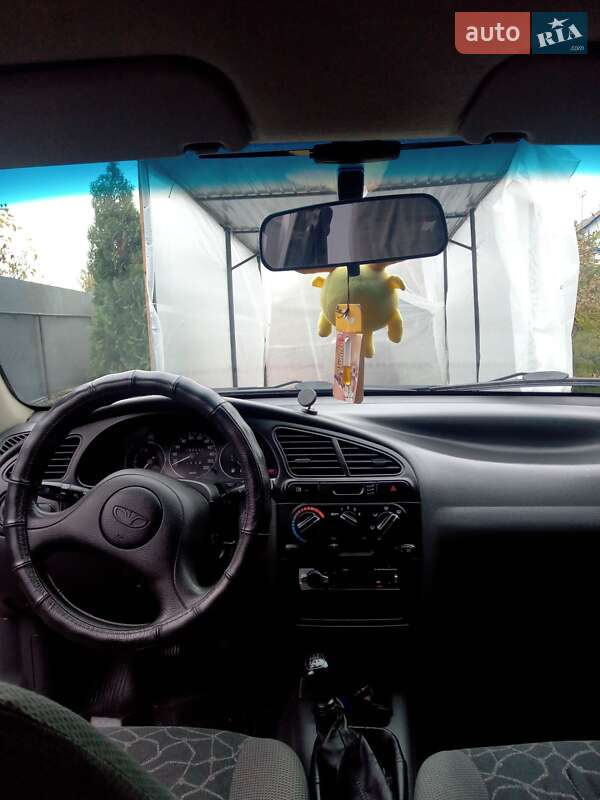 Седан Daewoo Sens 2003 в Рокитному