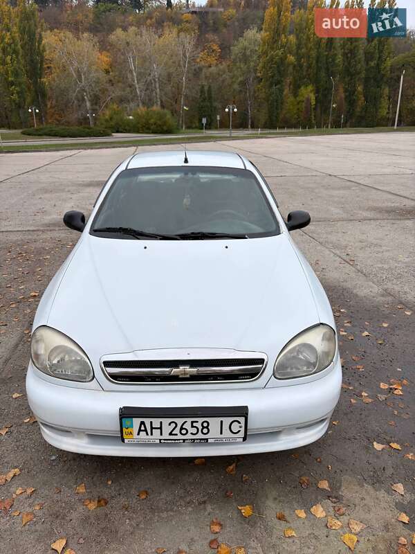 Седан Daewoo Sens 2004 в Каневе