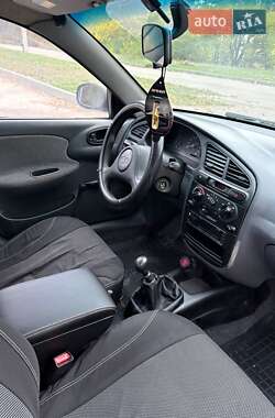 Седан Daewoo Sens 2004 в Каневе
