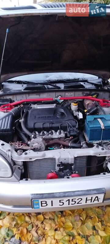 Седан Daewoo Sens 2004 в Миргороде