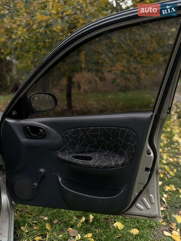 Седан Daewoo Sens 2003 в Каменском