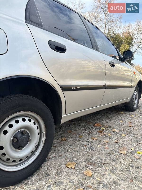 Седан Daewoo Sens 2004 в Кривому Розі