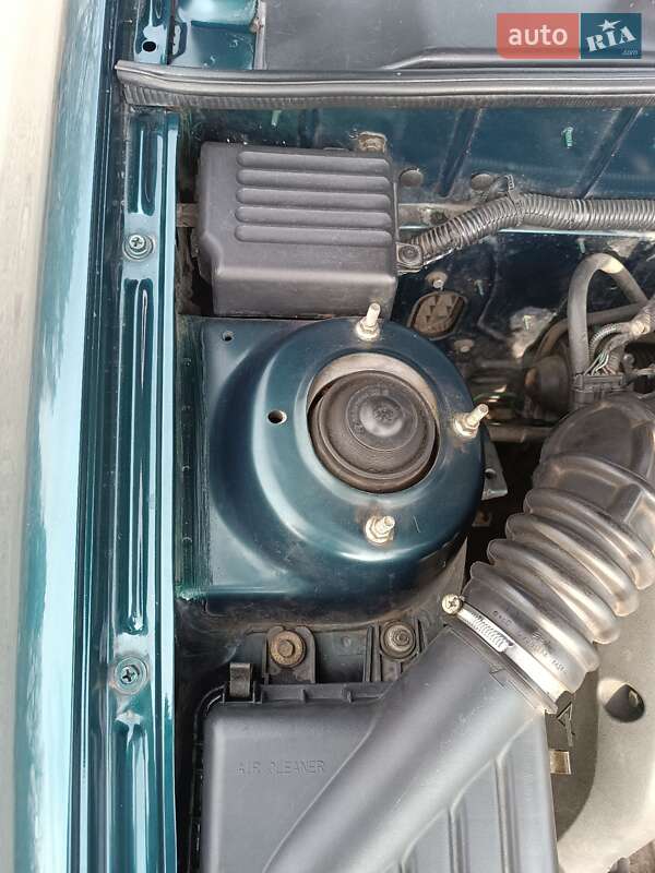 Седан Daewoo Sens 2003 в Дніпрі