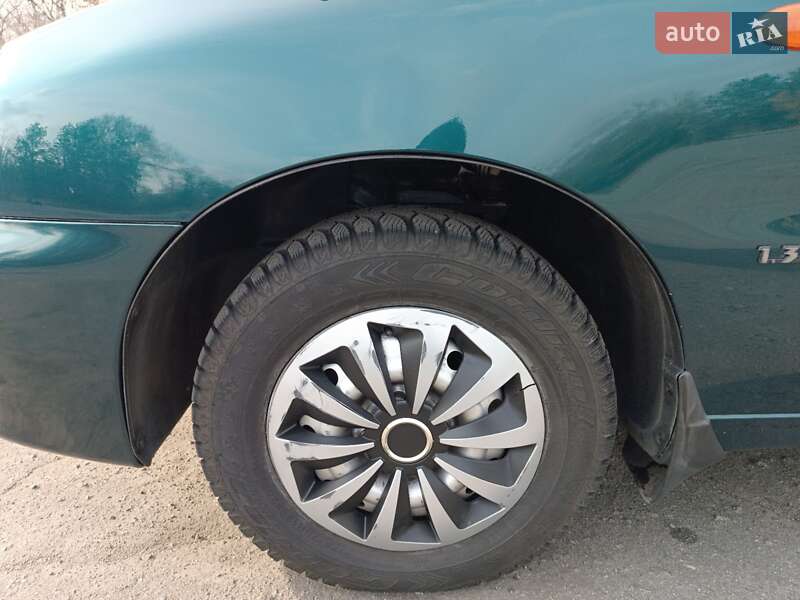 Седан Daewoo Sens 2003 в Дніпрі