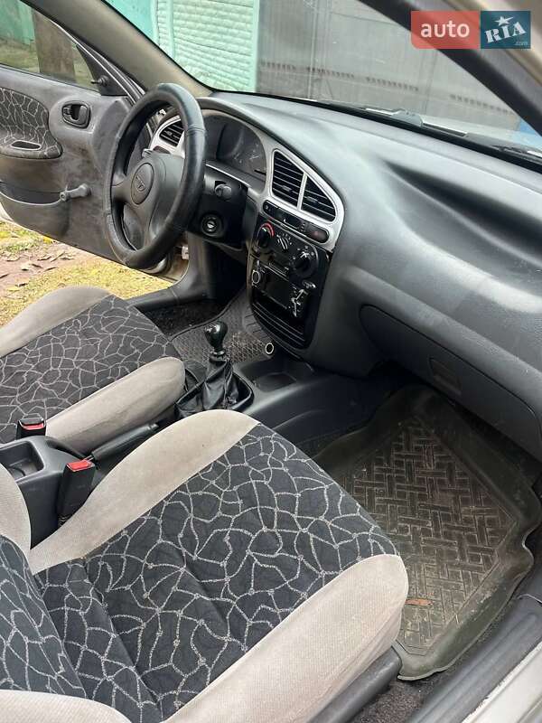 Седан Daewoo Sens 2004 в Харкові