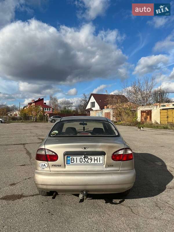 Седан Daewoo Sens 2004 в Полтаві