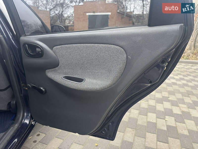 Седан Daewoo Sens 2005 в Лубнах