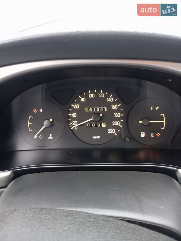 Седан Daewoo Sens 2010 в Рівному