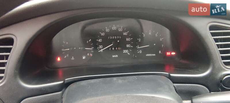 Седан Daewoo Sens 2004 в Дніпрі