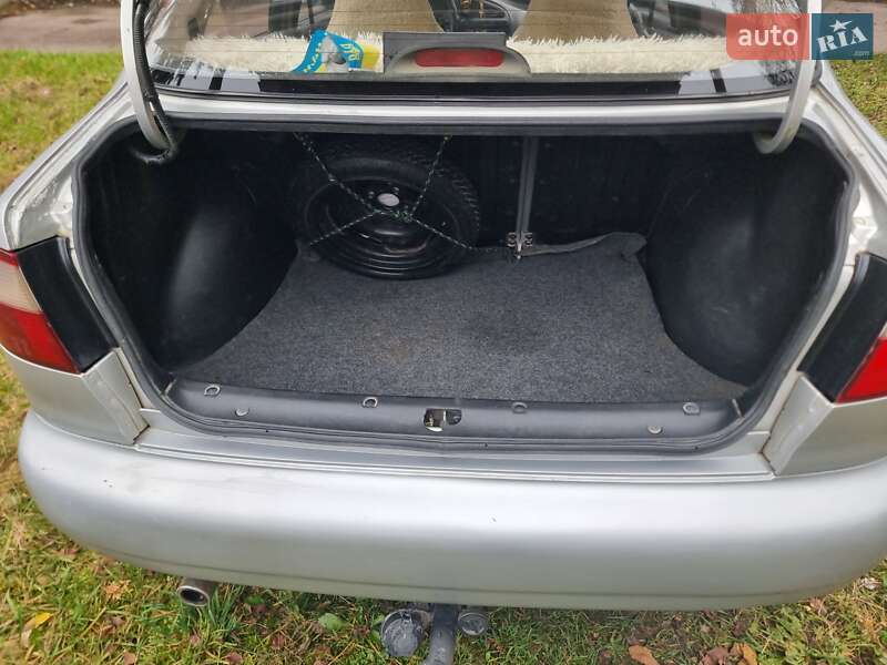 Седан Daewoo Sens 2006 в Хмільнику