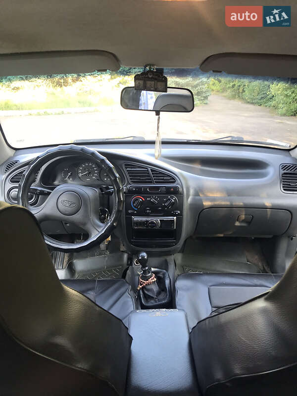 Седан Daewoo Sens 2004 в Черняхове