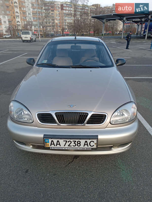 Седан Daewoo Sens 2004 в Киеве