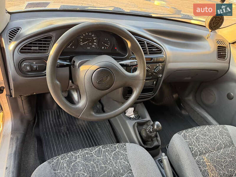 Седан Daewoo Sens 2004 в Марганце