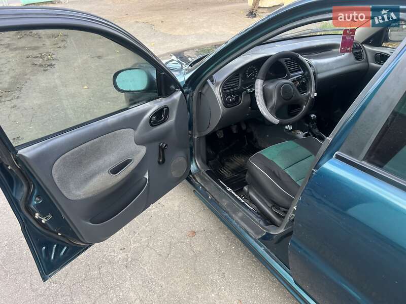 Седан Daewoo Sens 2004 в Дніпрі