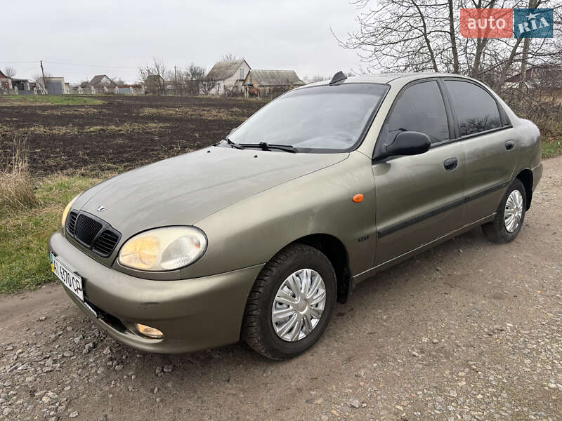 Седан Daewoo Sens 2003 в Сквире
